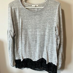 Grey top